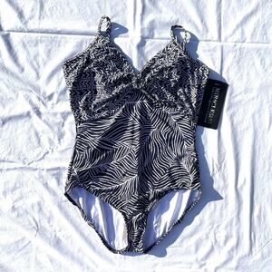 Miraclesuit Pin-up Lush Lanai One Piece Swimsuit Womens 18 DD Navy Blue Slimming